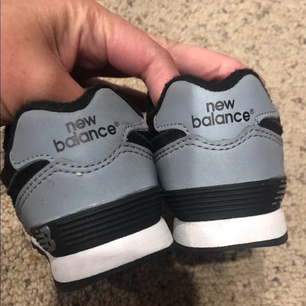 New Balance - Picture 3 of 4